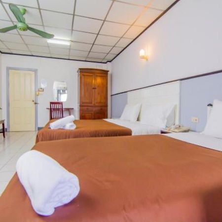 Sutus Court 3 Hotel Pattaya Exterior foto